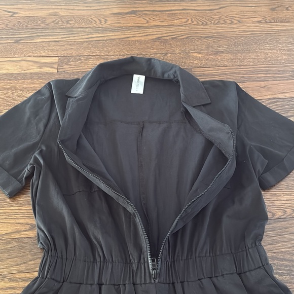 Smash + Tess Barely Black Women’s ‘Kimi Coveralls’ - Picture 9 of 11